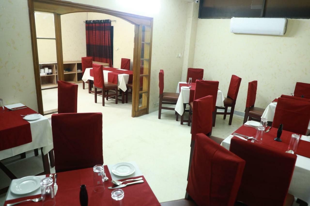 Hotel Suite Palace Dhaka Buitenkant foto