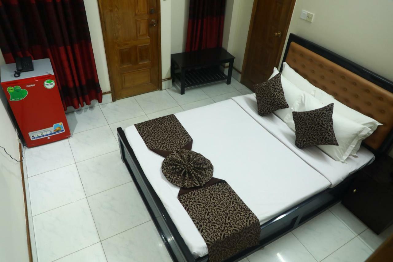 Hotel Suite Palace Dhaka Buitenkant foto