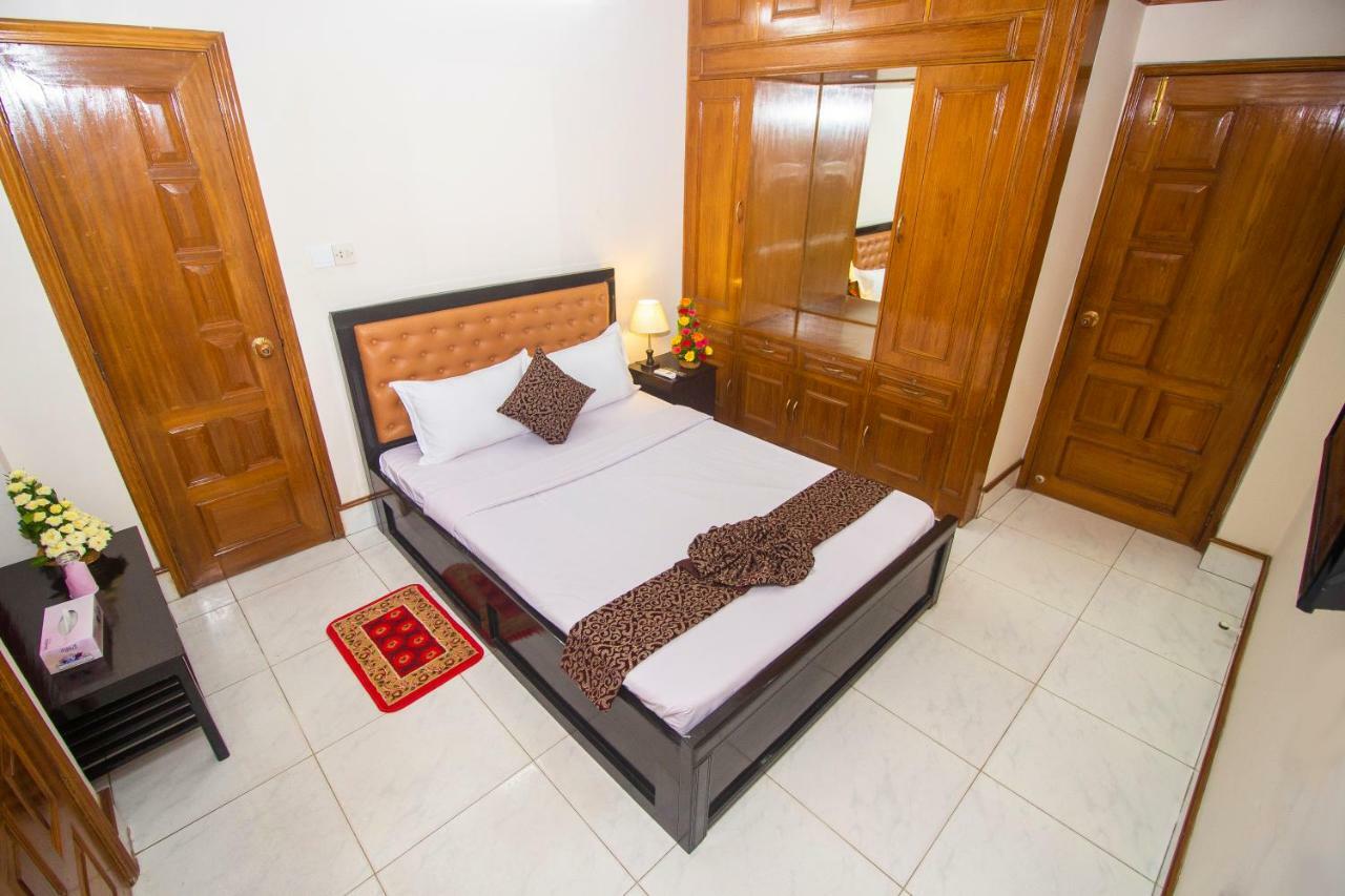 Hotel Suite Palace Dhaka Buitenkant foto