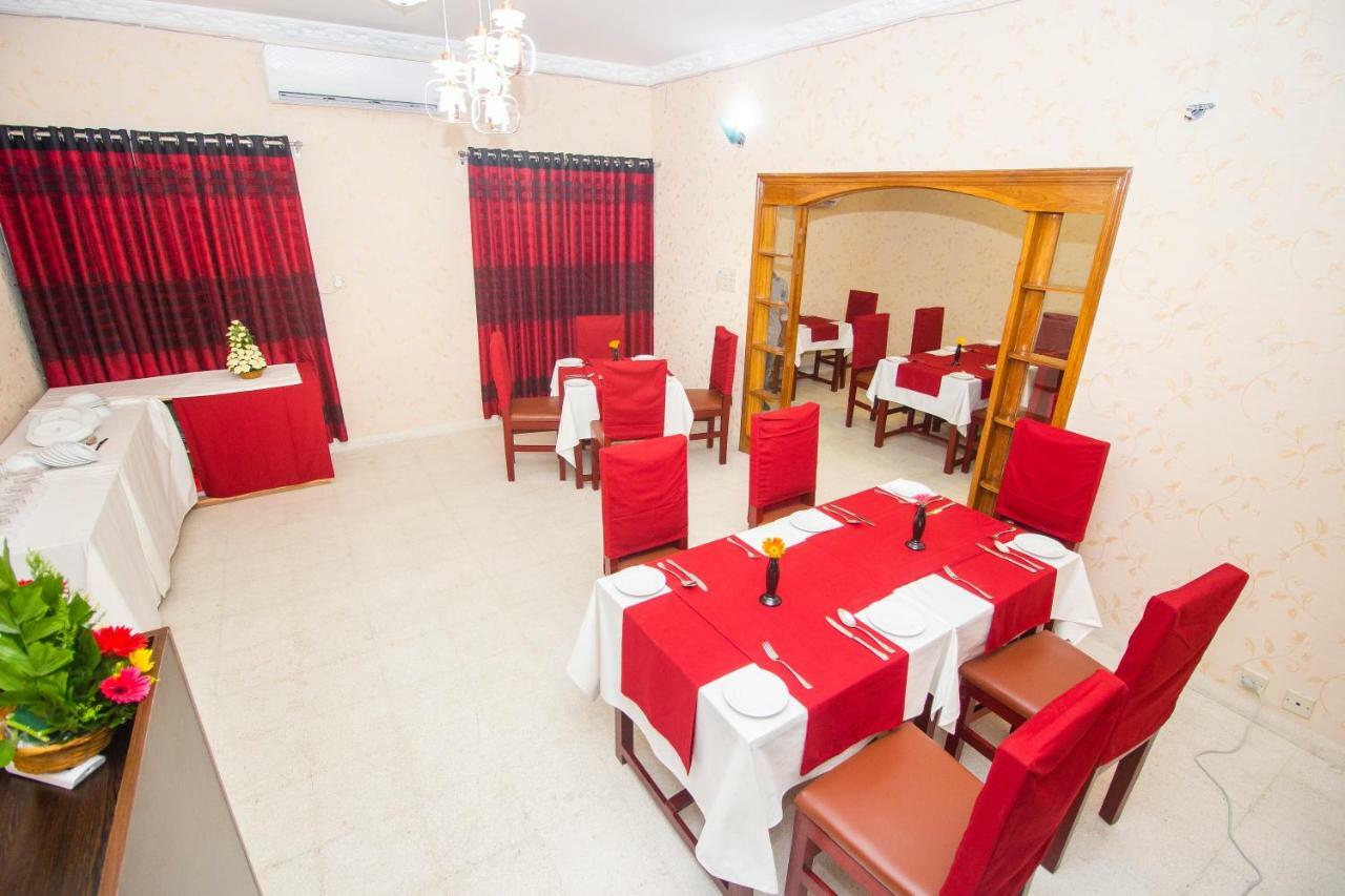 Hotel Suite Palace Dhaka Buitenkant foto